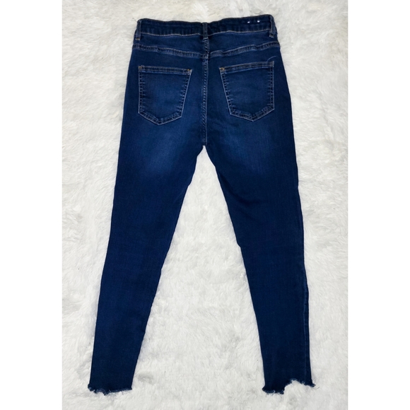 Harper Skinny Jeans - Picture 2 of 5